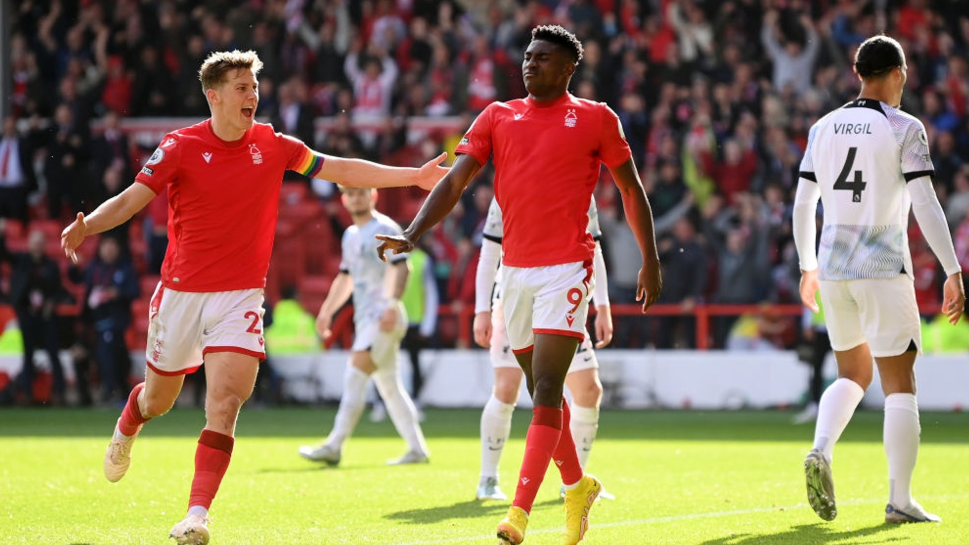 世体盘点巴萨季前赛十位潜力小将：巴尔德吉、托尼和吉列在列.